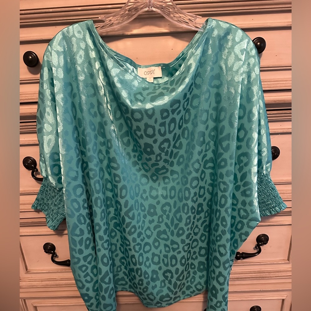 ODDY Turquoise Leopard Print Blouse NWOT